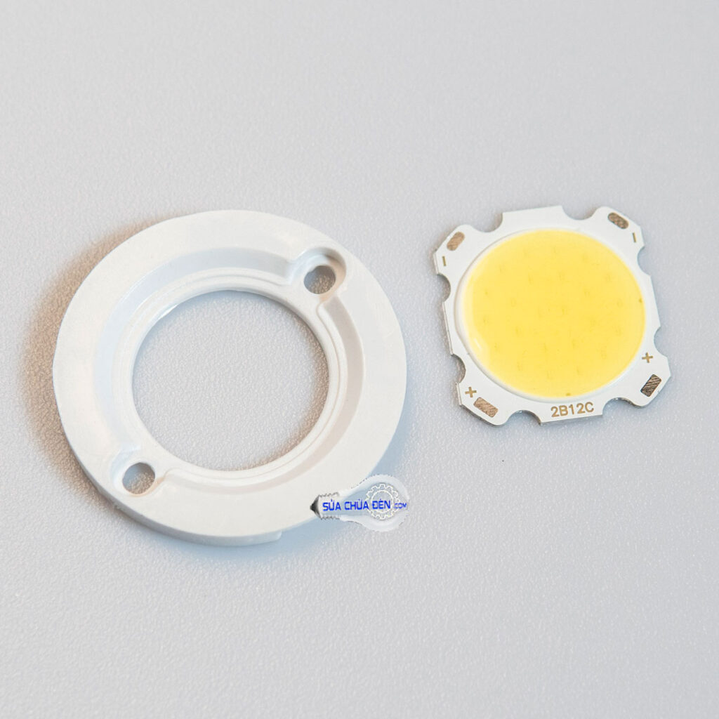 tấm giữ chip led 